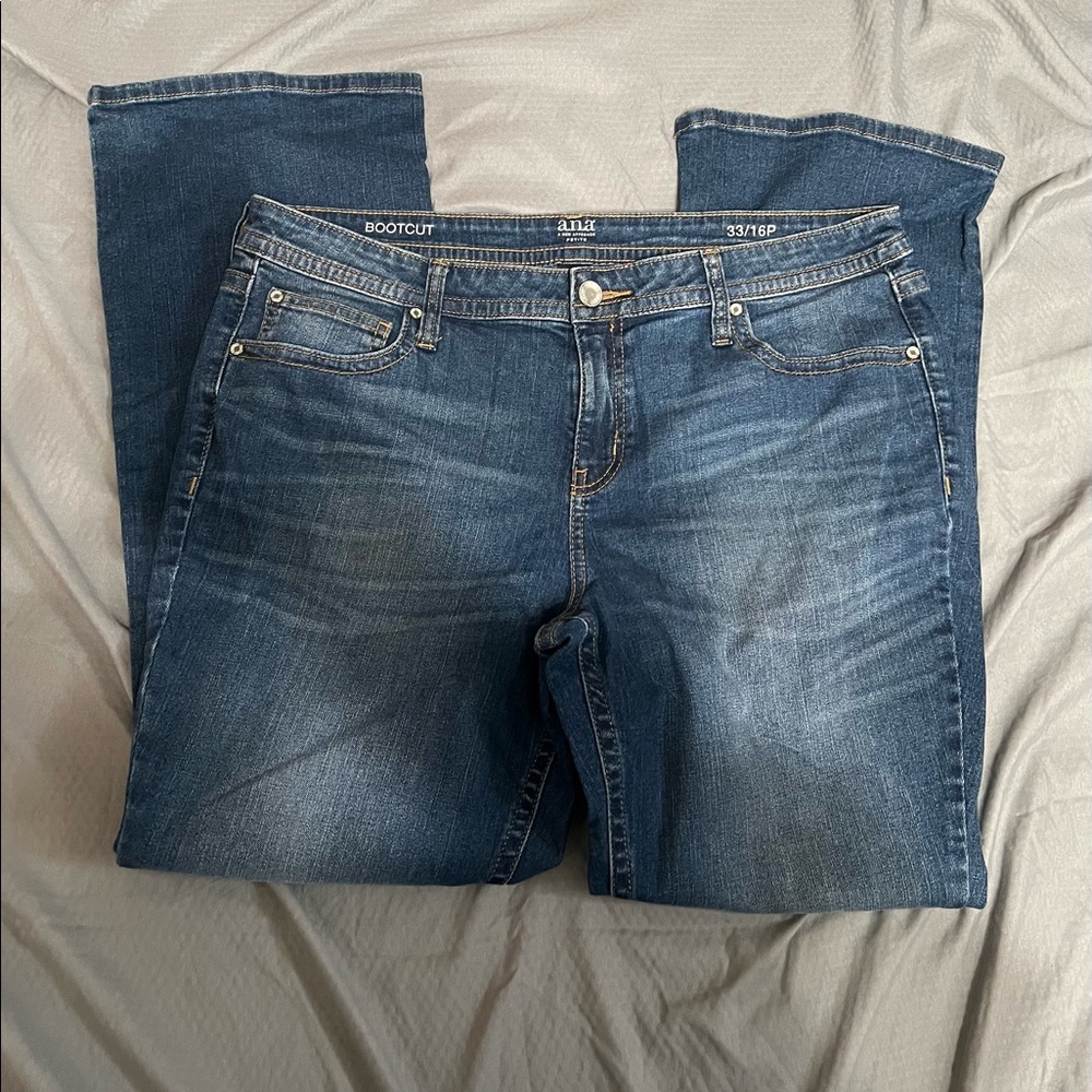 Ana jeans